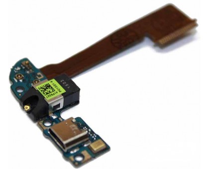 Шлейф HTC One M9 с разъемом зарядки с разъемом наушников с микрофоном (два разъема под антенну)